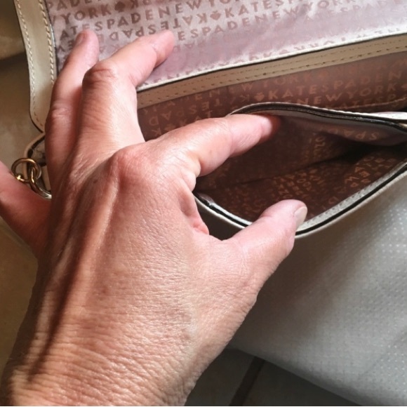 Kate Spade NY Hanley Camden Way Cream color genuine Leather Shoulder Bag - Picture 9 of 15
